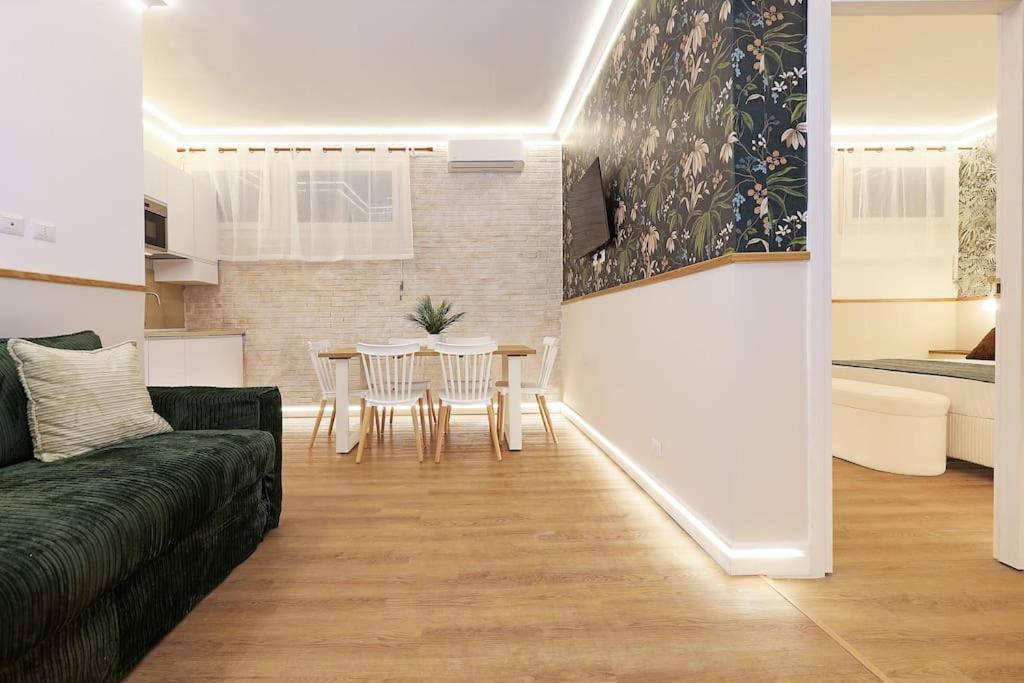 Apartment The Brick By Omen Hospitality Collection
