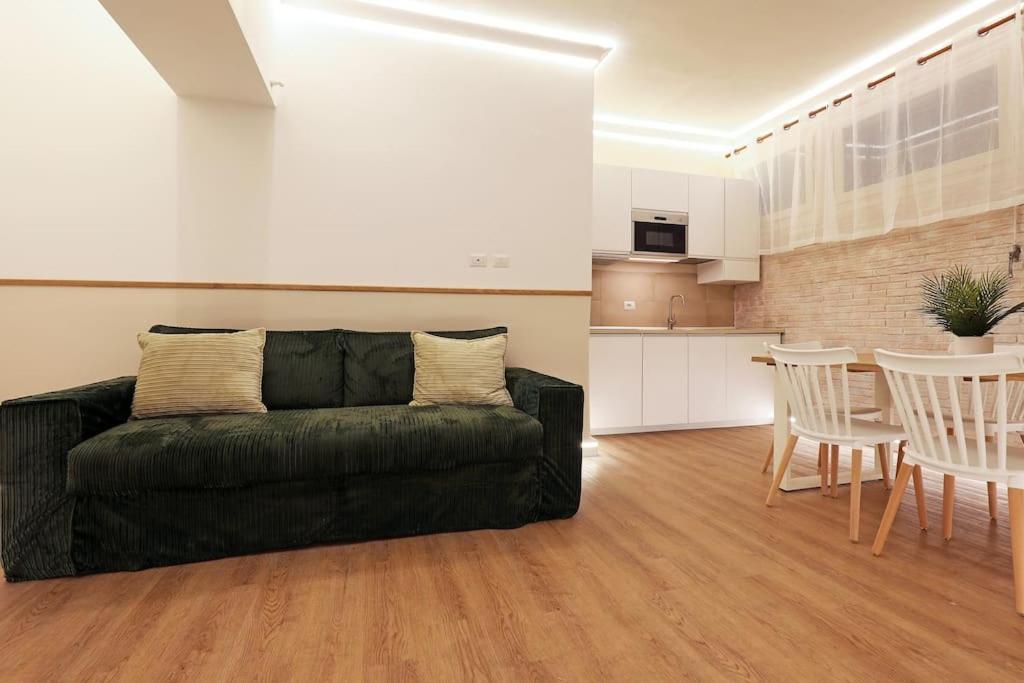 The Brick By Omen Hospitality Collection Rom