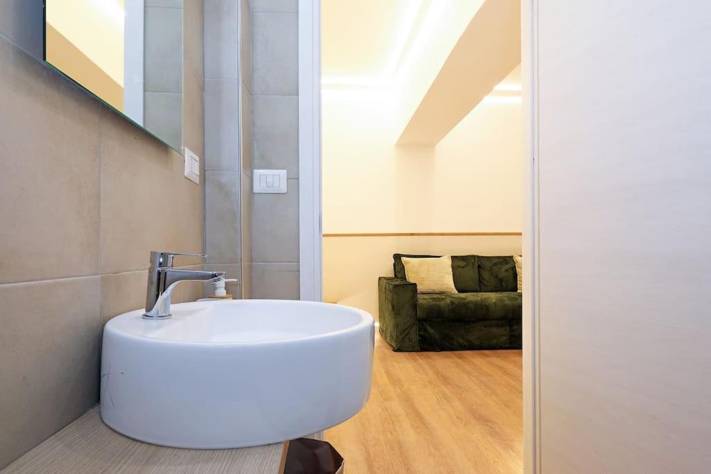 The Brick By Omen Hospitality Collection * Rom