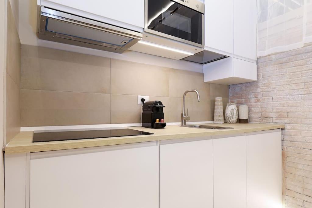 Apartment The Brick By Omen Hospitality Collection
