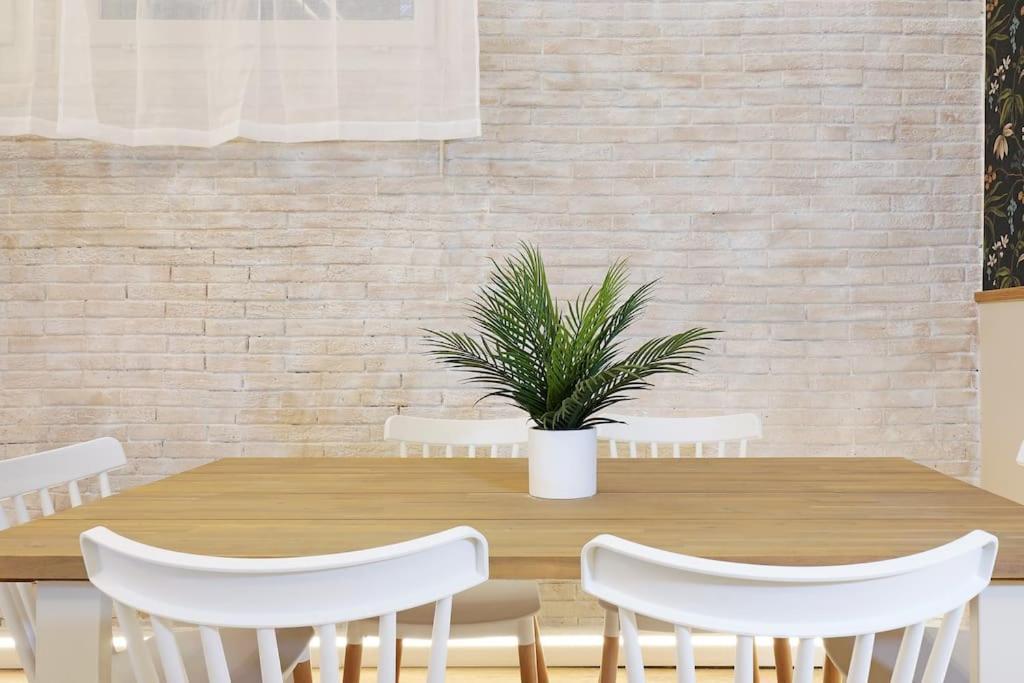 Apartment The Brick By Omen Hospitality Collection *
