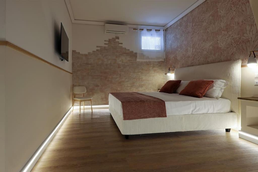 Apartment The Brick By Omen Hospitality Collection